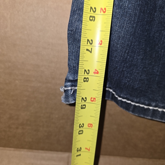 Maurices Stylish Blue Denim Jeans for Women Size 13/14 Plus Size.   116 - Picture 6 of 14